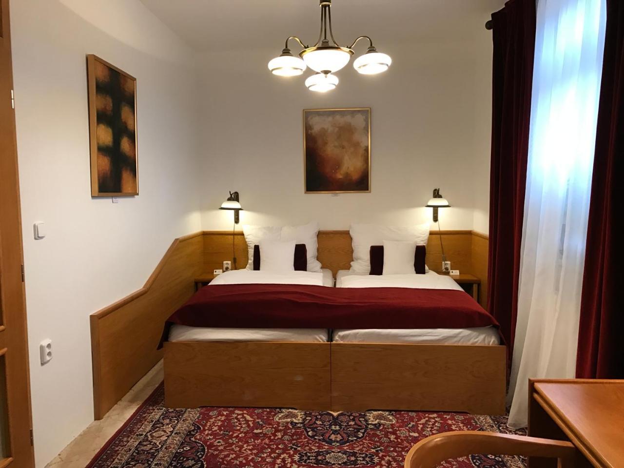 Antik Hotel Sofia Litomyšl Kültér fotó