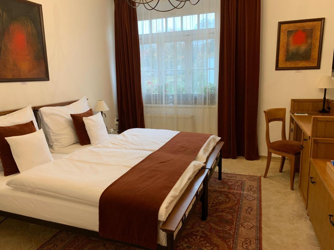 Antik Hotel Sofia Litomyšl Kültér fotó